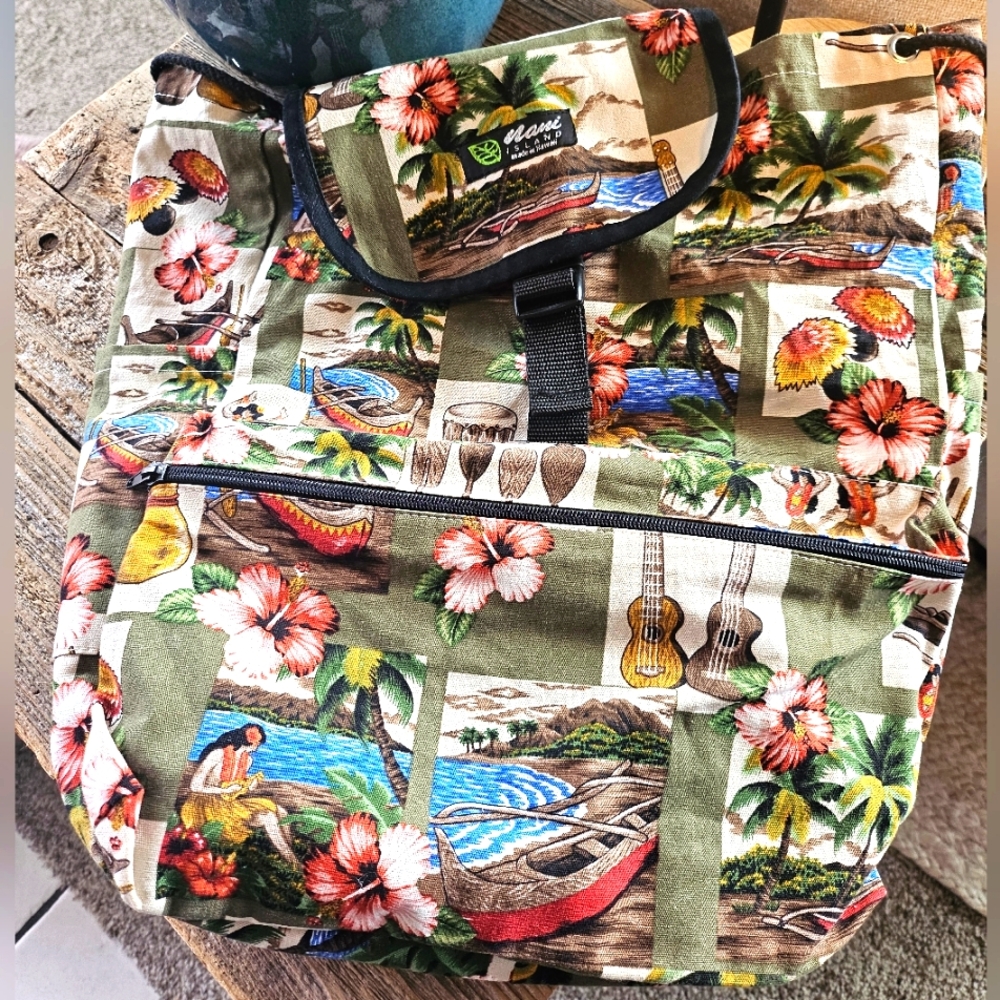 NWOT Maui Island Sinch/ backpack